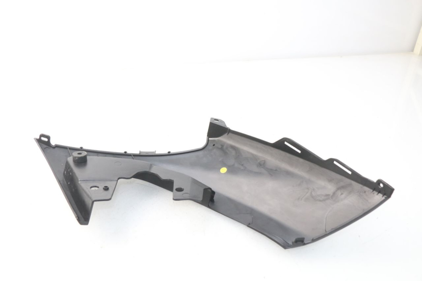 photo de LEFT UNDERSEAT PANEL PEUGEOT METROPOLIS 400 (2017 - 2020) - Alternative perspective