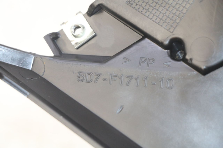 photo de LEFT UNDERSEAT COVER YAMAHA MT ABS 125 (2014 - 2018) - Component detail