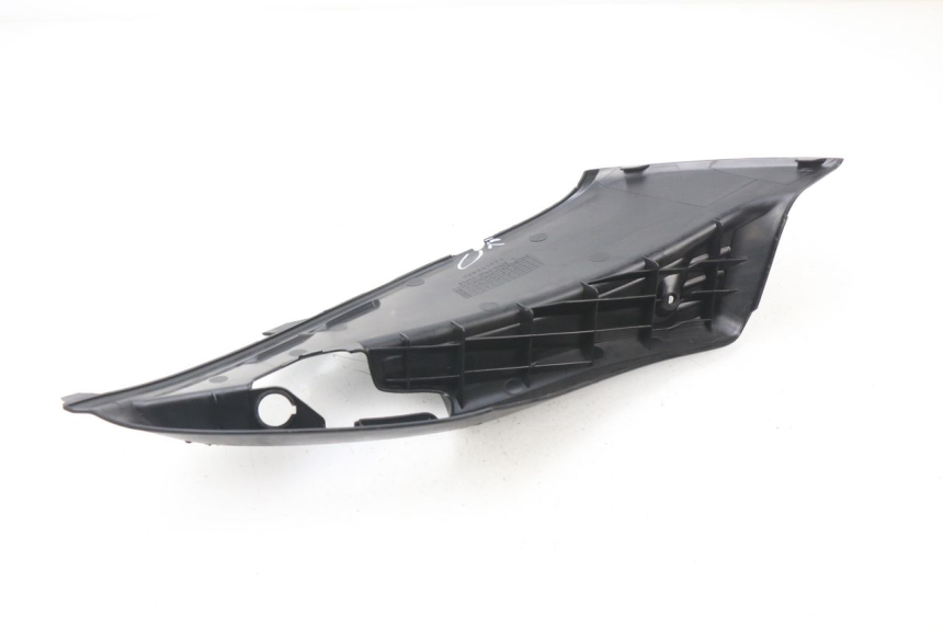 photo de LEFT UNDERSEAT PANEL HONDA NHX LEAD 110 (2008 - 2010) - Component detail
