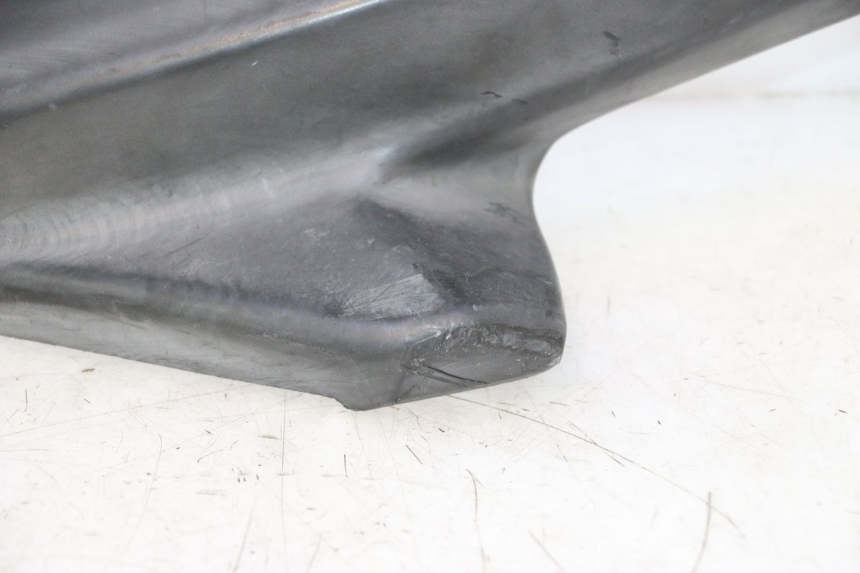 photo de LEFT UNDERSEAT PANEL MBK NITRO 50 (2004 - 2008) - Surface and material condition