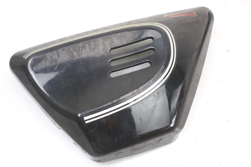 photo de LEFT UNDERSEAT PANEL ASTOR ORCAL 125 (2015 - 2017) - Zoom on usage condition