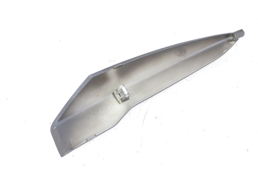 photo de LEFT UNDERSEAT PANEL PIAGGIO LIBERTY IGET 4T 50 (2021 - 2025) - Alternative perspective