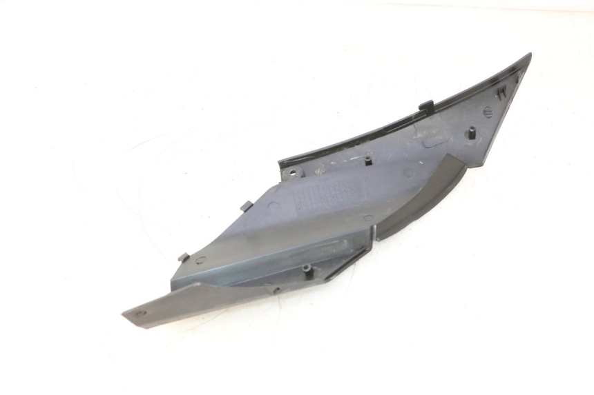 photo de LEFT UNDERSEAT PANEL RAZZO QTR 50 (2011 - 2018) - Component detail