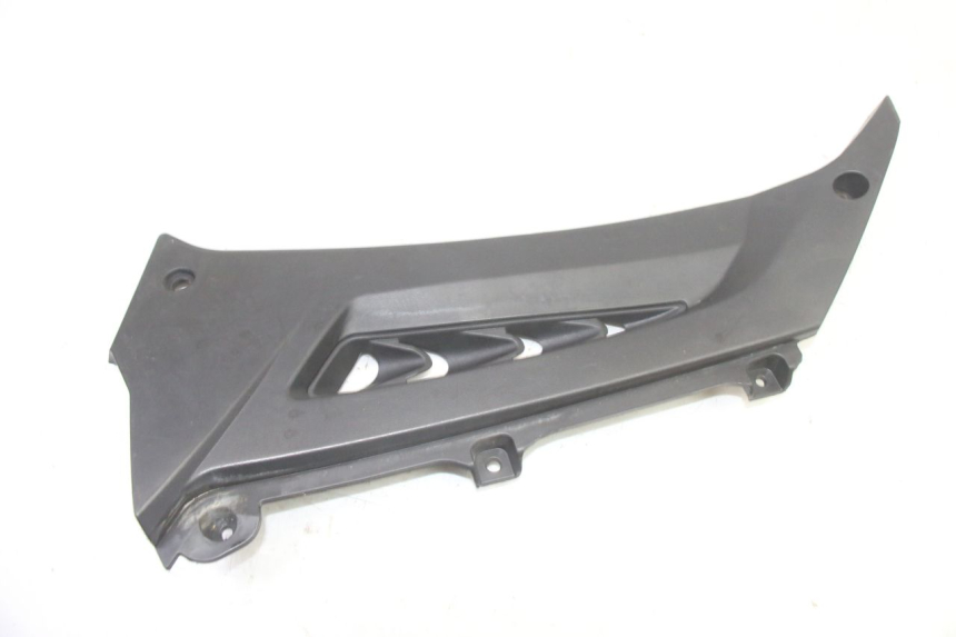 photo de LEFT UNDERSEAT PANEL MAG POWER R-STREET 50 (2016 - 2025) - Alternative perspective