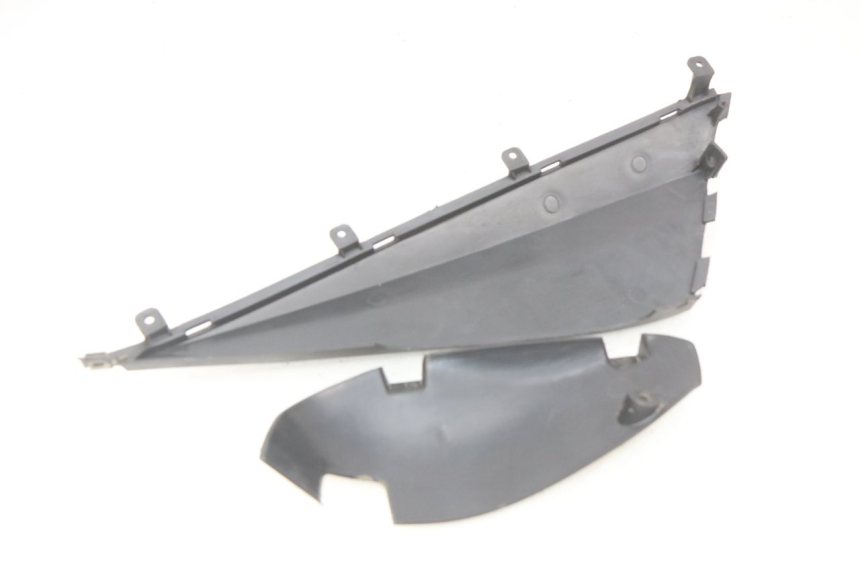 photo de LEFT UNDERSEAT COVER KEEWAY RY6 2T 50 (2011 - 2019) - Component detail