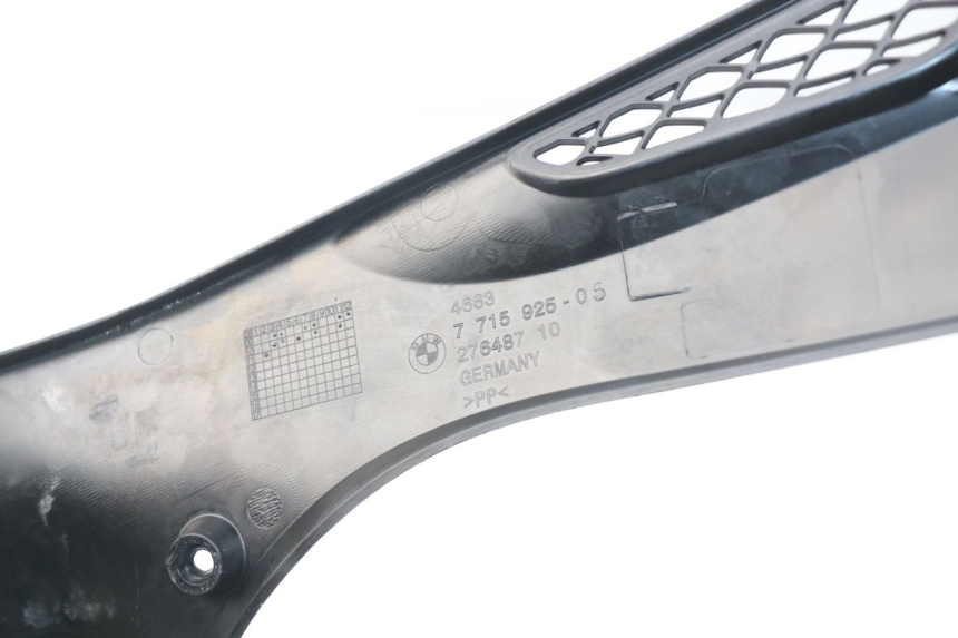 photo de LEFT UNDERSEAT PANEL BMW S RR ABS S1000RR 1000 (2009 - 2011) - Component detail