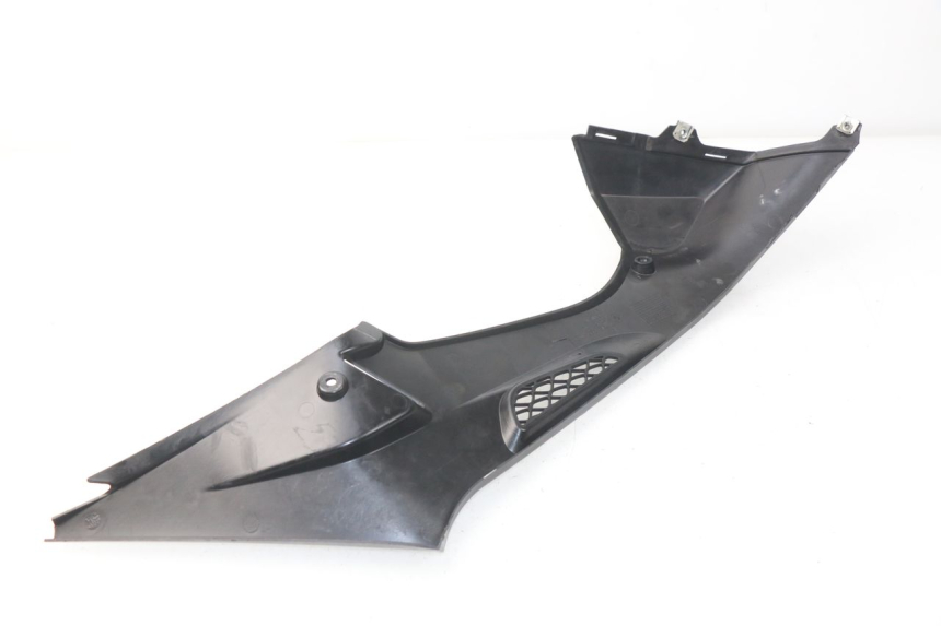 photo de LEFT UNDERSEAT PANEL BMW S RR ABS S1000RR 1000 (2009 - 2011) - Alternative perspective