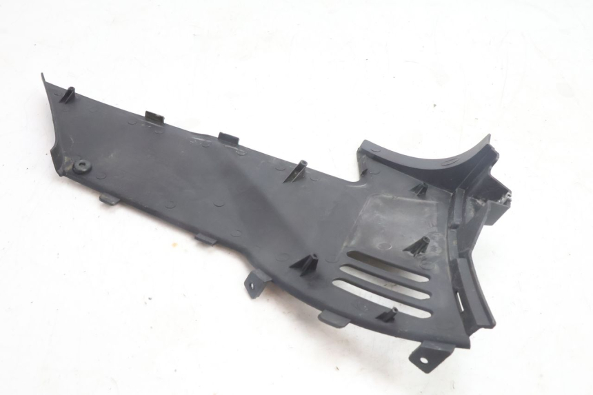 photo de LEFT UNDERSEAT PANEL DAELIM S2 125 (2006 - 2007) - Product overview