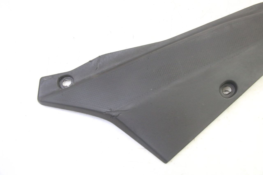 photo de LEFT UNDERSEAT PANEL GILERA SMT SUPERMOTARD 50 (2009 - 2017) - Component detail