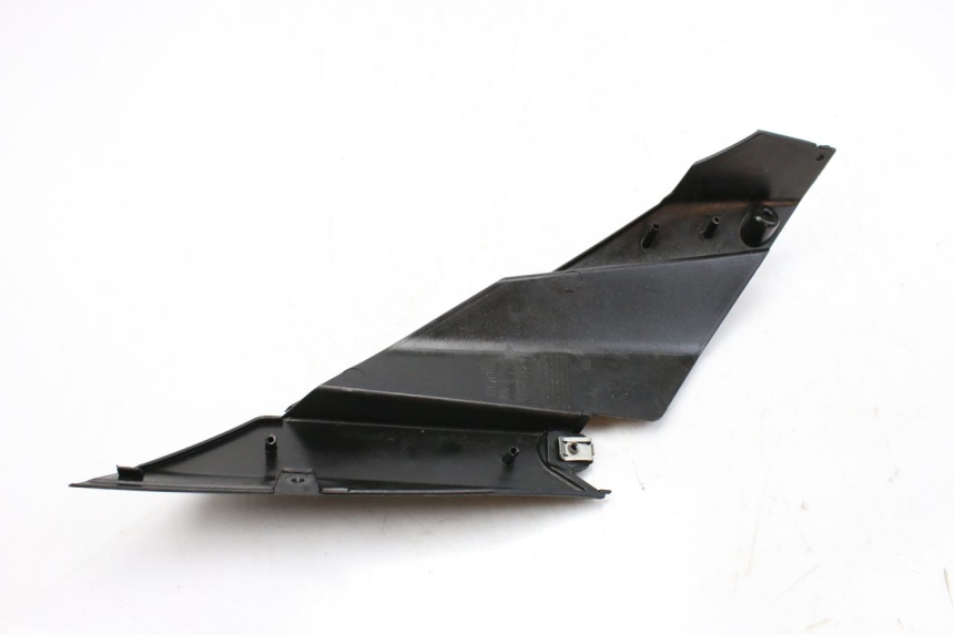 photo de LEFT UNDERSEAT COVER APRILIA SR R 2T LC 50 (2018 - 2021) - Alternative perspective