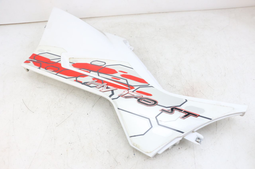 photo de LEFT UNDERSEAT COVER HYTRACK ST 170 (2020 - 2024) - Product overview