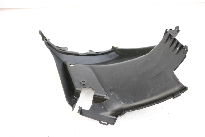photo de LEFT UNDERSEAT PANEL PEUGEOT STREETZONE 2T 50 (2014 - 2019) - Component detail