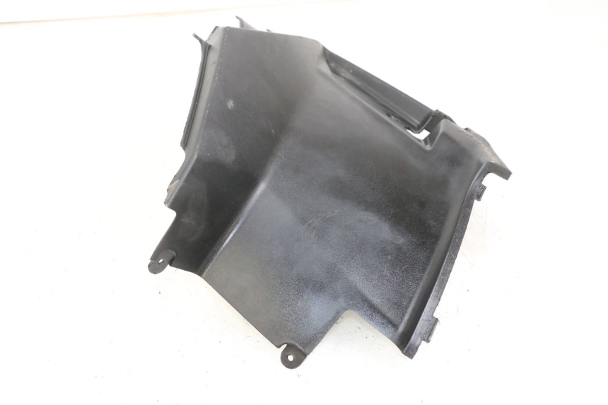 photo de LEFT UNDERSEAT PANEL PEUGEOT STREETZONE I 2T 50 (2018 - 2020) - Technical close-up