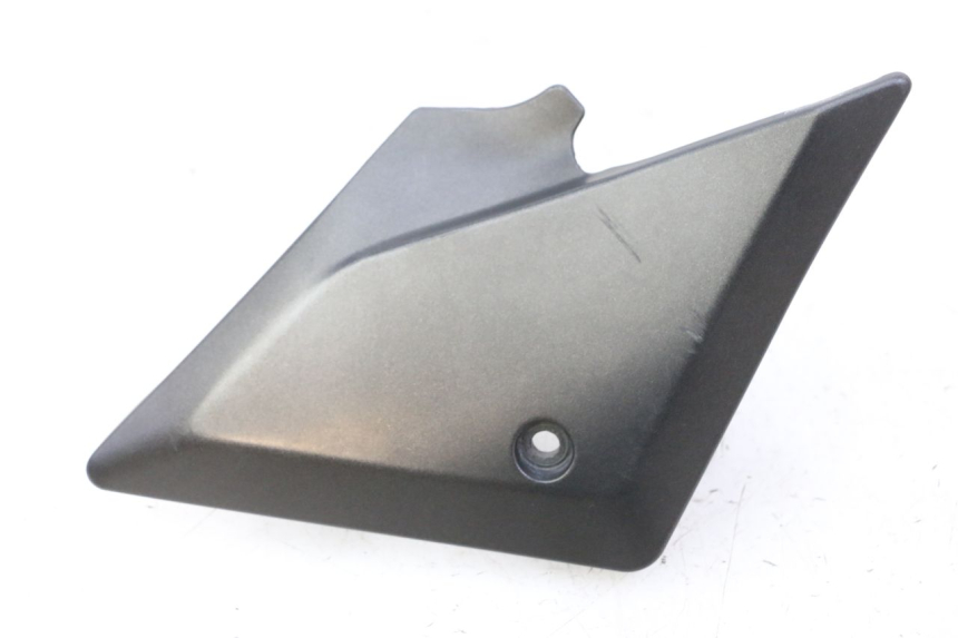photo de LEFT UNDERSEAT PANEL SUZUKI SV S 650 (2003 - 2009) - Main view