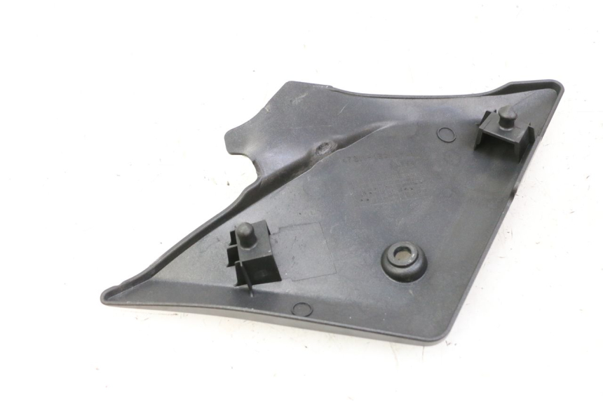 photo de LEFT UNDERSEAT PANEL SUZUKI SV S 650 (2003 - 2009) - Component detail