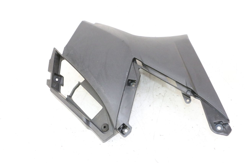 photo de LEFT UNDERSEAT COVER APRILIA SXR 50 (2021 - 2023) - Alternative perspective