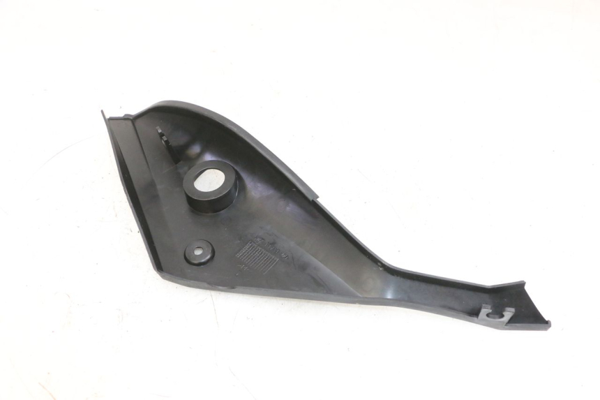 photo de LEFT UNDERSEAT PANEL YAMAHA TZR 50 (2008 - 2016) - Component detail