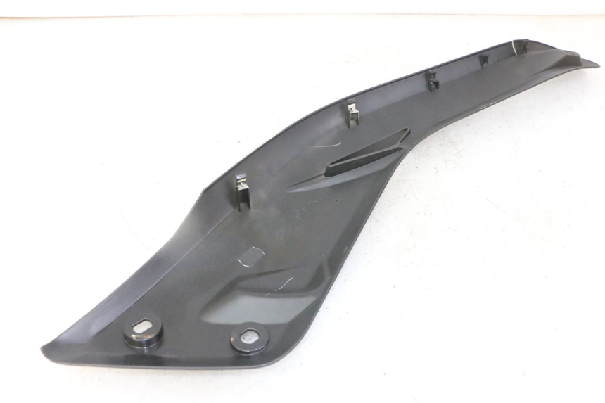 photo de LEFT UNDERSEAT COVER YAMAHA X-MAX XMAX 125 (2010 - 2013) - Product overview