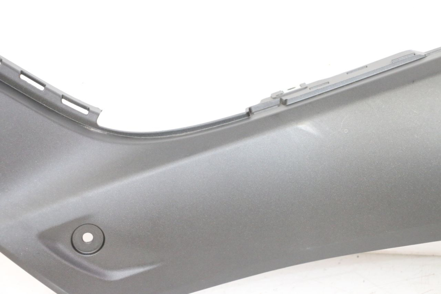 photo de LEFT UNDERSEAT PANEL YAMAHA XMAX X-MAX 125 (2021 - 2025) - Supplementary product photo