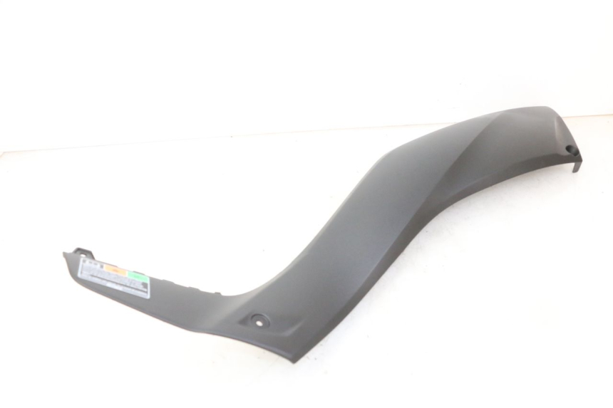 photo de LEFT UNDERSEAT PANEL YAMAHA XMAX X-MAX 125 (2021 - 2025) - Checked used part