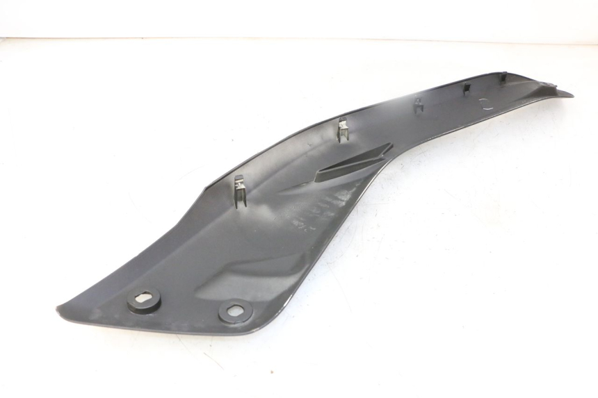 photo de LEFT UNDERSEAT COVER YAMAHA X-MAX XMAX 125 (2010 - 2013) - Product overview