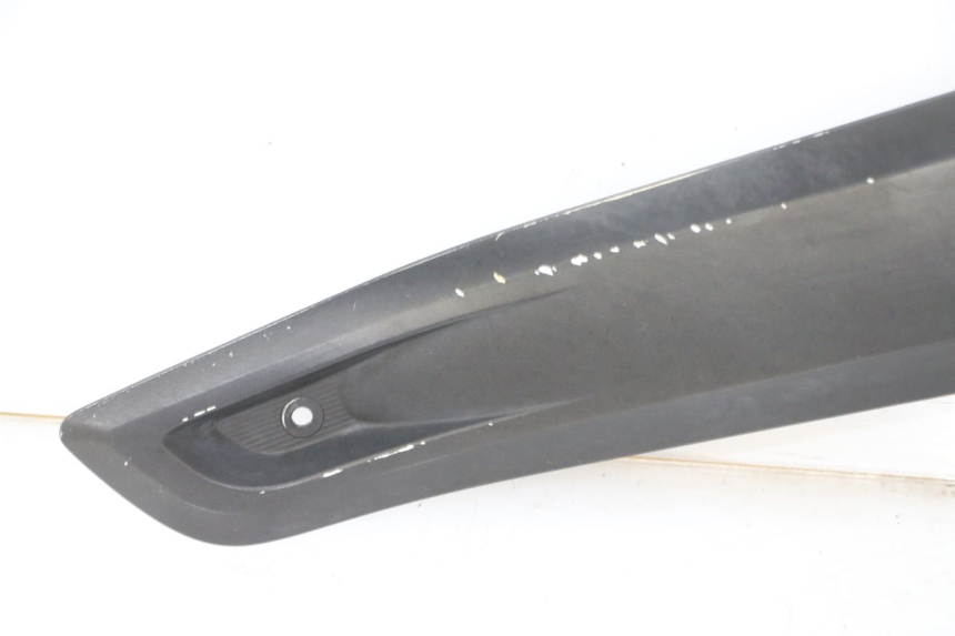 photo de LEFT UNDERSEAT COVER YAMAHA X-MAX XMAX 125 (2010 - 2013) - Markings and original references