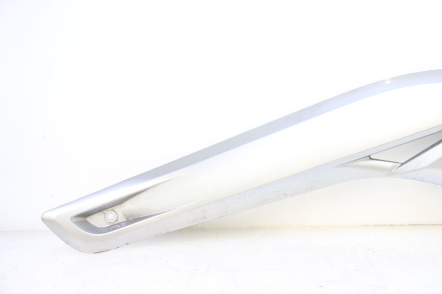 photo de LEFT UNDERSEAT COVER YAMAHA X-MAX XMAX 125 (2010 - 2013) - Component detail