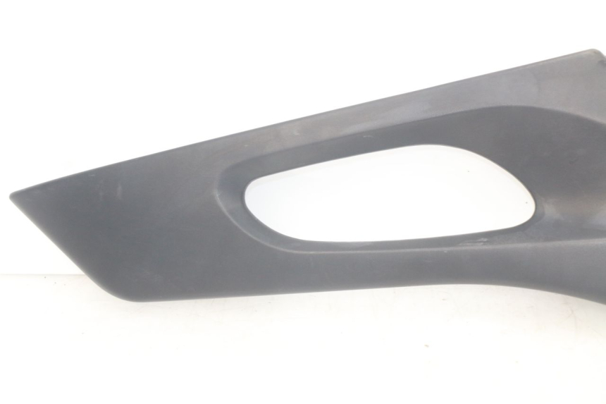 photo de LEFT UNDERSEAT COVER SUZUKI XF FREEWIND 650 (1997 - 2003) - Product overview