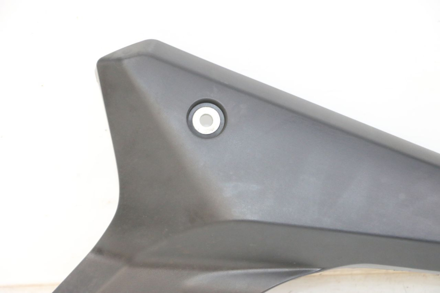 photo de LEFT UNDERSEAT PANEL YAMAHA XJ6 ABS 600 (2008 - 2016) - Product overview