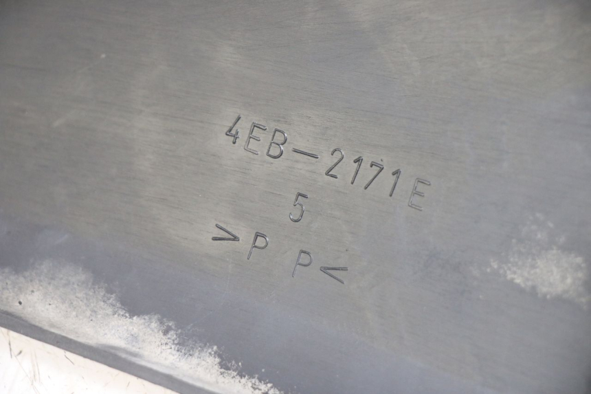 photo de LEFT UNDERSEAT PANEL YAMAHA XJN DIVERSION 600 (2000 - 2003) - Component detail