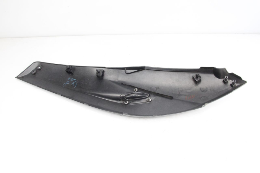 photo de LEFT UNDERSEAT PANEL YAMAHA XP T-MAX TMAX 500 (2008 - 2012) - Product overview