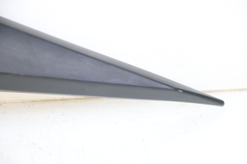 photo de LEFT UNDERSEAT PANEL YAMAHA XJ6 600 (2008 - 2016) - Alternative perspective