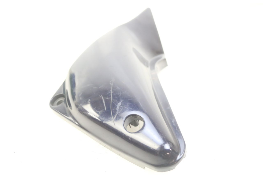 photo de LEFT UNDERSEAT COVER KAWASAKI ZEPHYR 1100 ( - 1995) - Zoom on usage condition