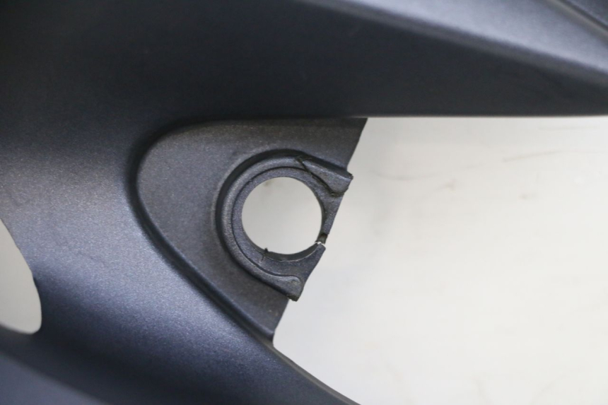 photo de LEFT UNDERSEAT PANEL KAWASAKI ZR 7 750 (1999 - 2004) - Surface and material condition