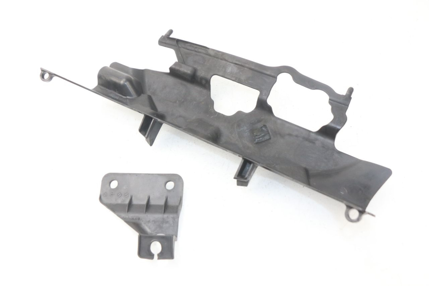 photo de UNDERSEAT PANEL SUZUKI GSX-R GSXR 750 (2011 - 2016) - Main view