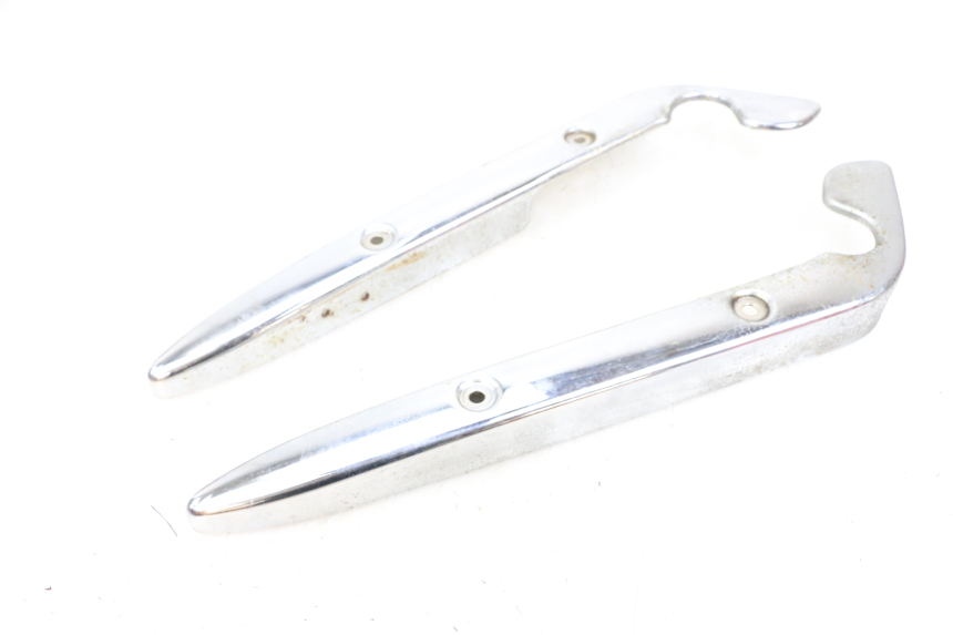 photo de UNDERSEAT PANEL SUZUKI GZ MARAUDER 125 (1998 - 2004) - Component detail