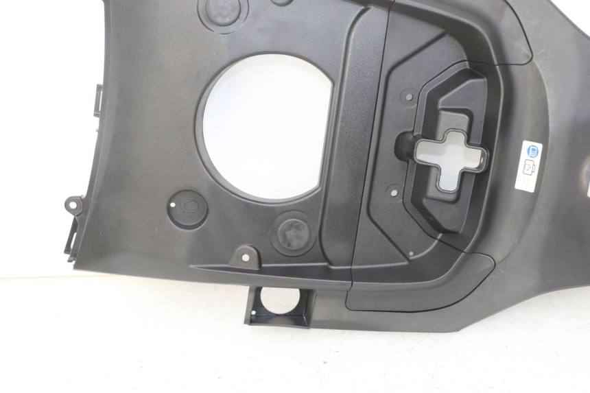 photo de UNDERSEAT PANEL HONDA SH i 300 (2015 - 2020) - Technical close-up