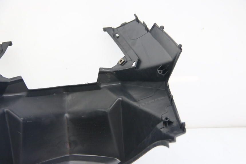 photo de UNDERSEAT COVER SYM JET 14 4T 50 (2018 - 2022) - Technical close-up