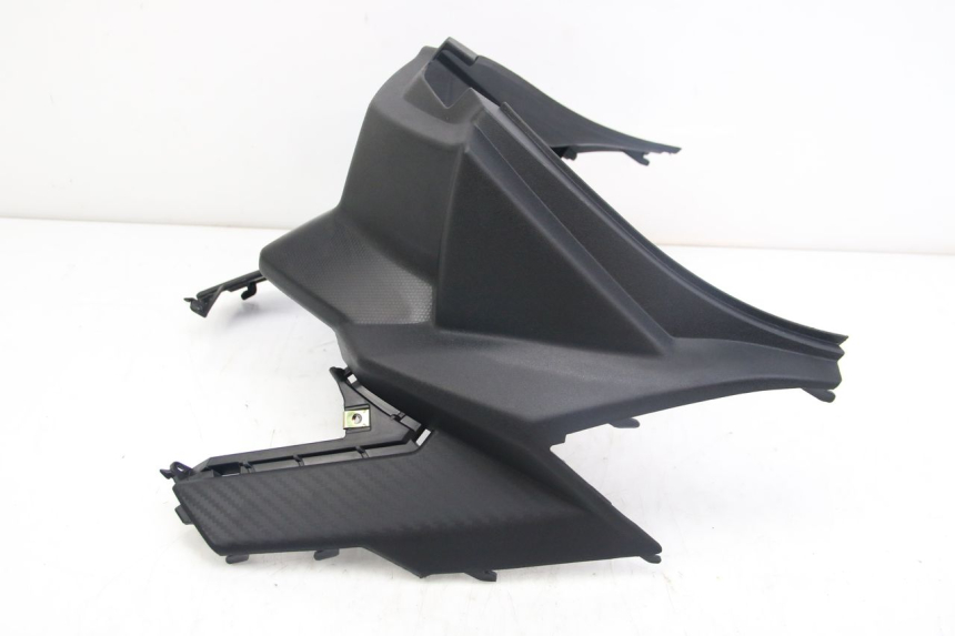 photo de UNDERSEAT COVER SYM JET 4 4T 50 (2018 - 2021) - Zoom on usage condition