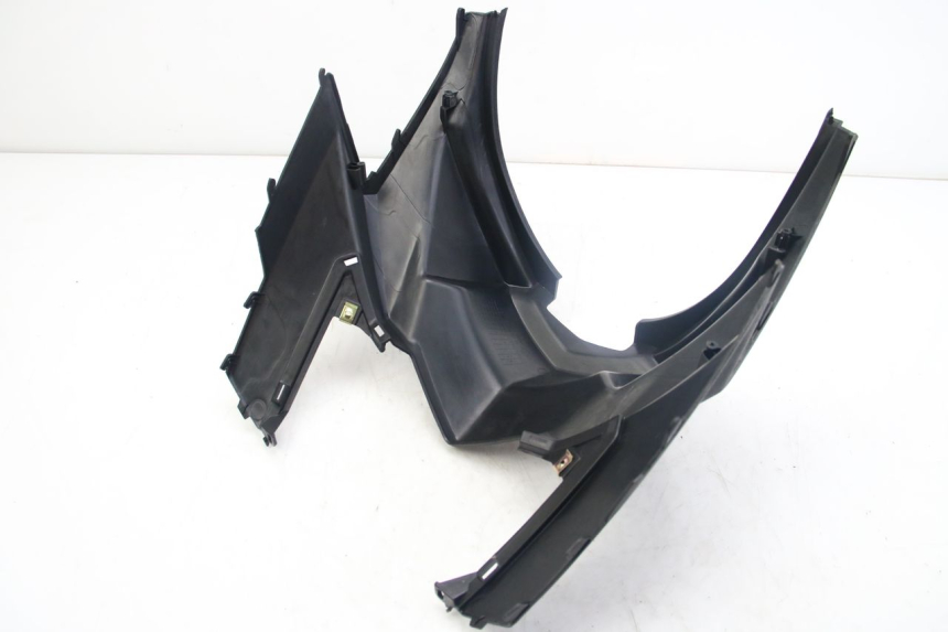 photo de UNDERSEAT COVER SYM JET 4 4T 50 (2018 - 2021) - Fixing points details