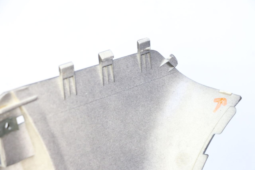 photo de UNDERSEAT PANEL JM MOTORS VX 125 (2022 - 2025) - Technical close-up