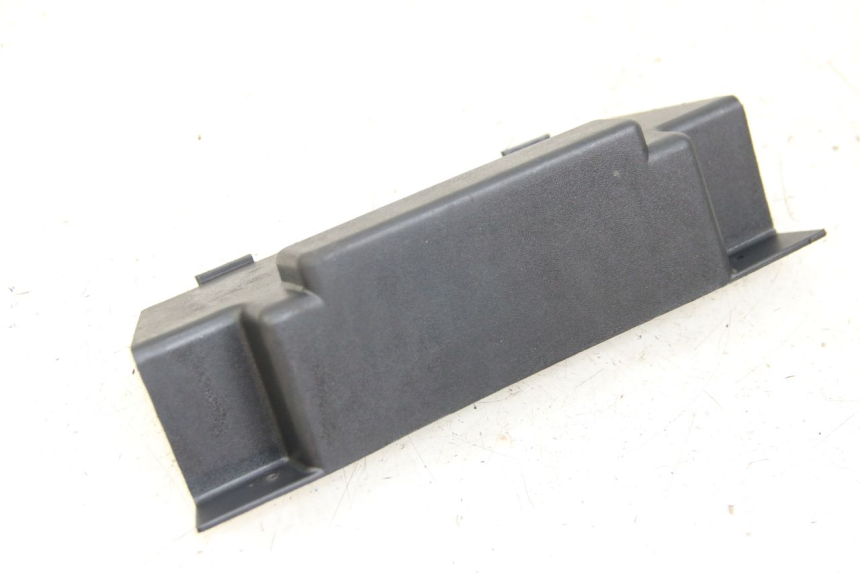 photo de UNDERSEAT COVER RIDE KALLIO 50 (2010 - 2019) - Zoom on usage condition