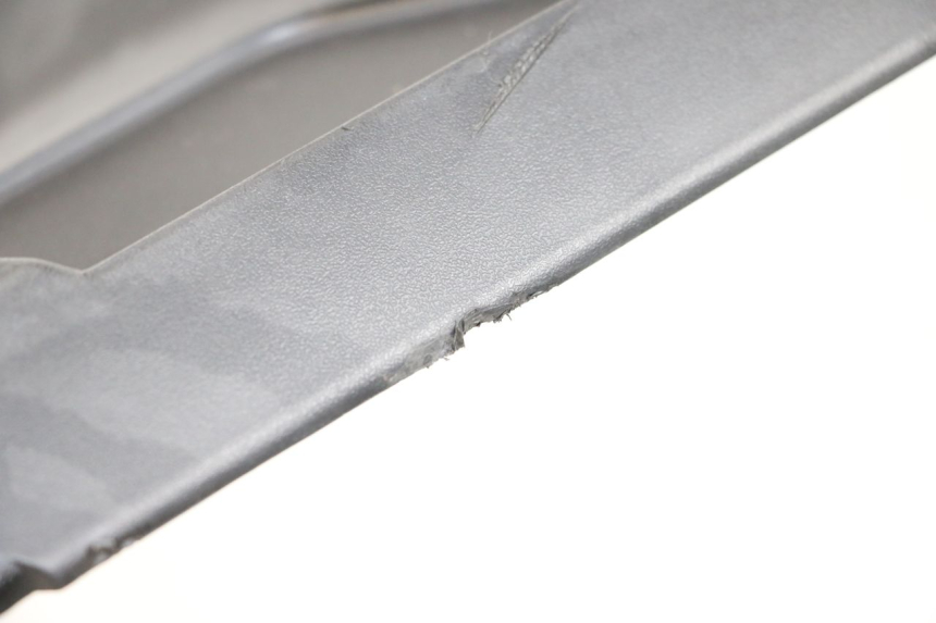 photo de UNDERSEAT COVER PEUGEOT KISBEE 4T 50 (2018 - 2022) - Alternative perspective