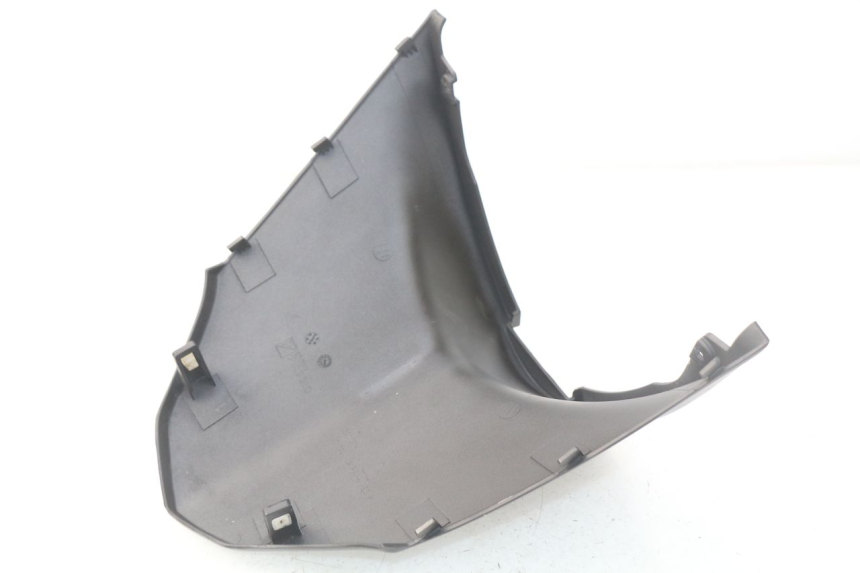 photo de UNDERSEAT COVER PIAGGIO LIBERTY IGET 4T 50 (2015 - 2020) - Zoom on usage condition