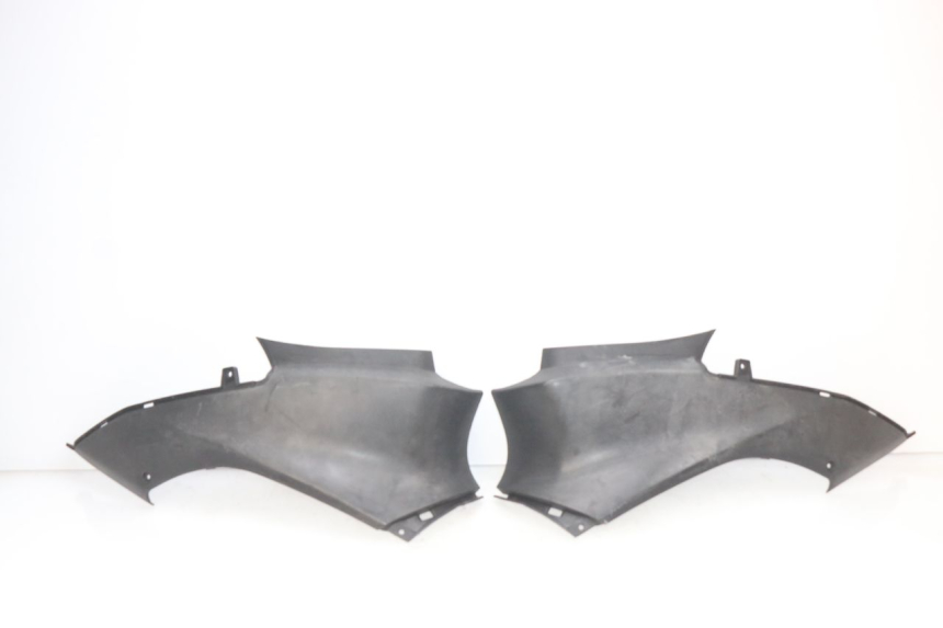 photo de UNDERSEAT COVER MBK OVETTO 2T 50 (2007 - 2017) - Fixing points details