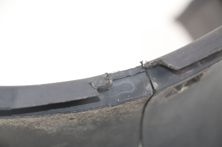 photo de UNDERSEAT PANEL MBK OVETTO ONE 2T 50 (2013 - 2017) - Zoom on usage condition