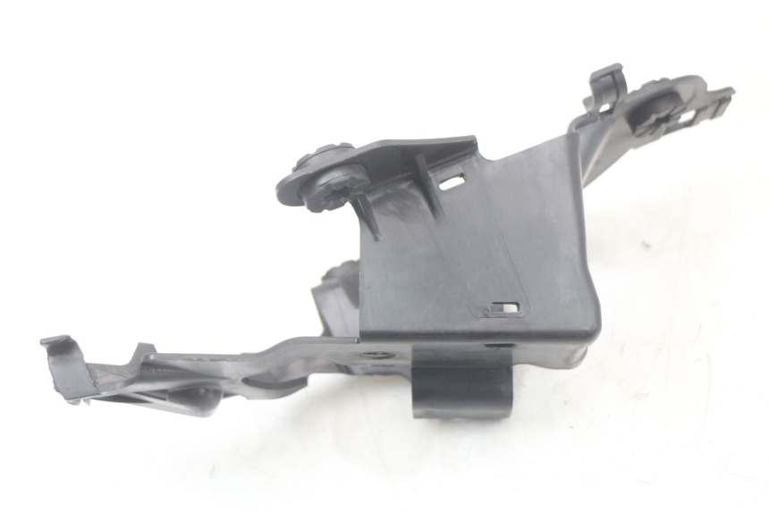 photo de UNDERSEAT PANEL ROYAL ENFIELD CONTINENTAL GT 650 (2019 - 2024) - Zoom on usage condition