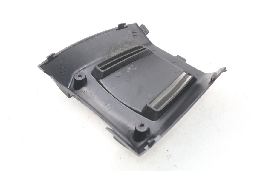 photo de UNDERSEAT PANEL DAELIM S2 FI 125 (2008 - 2017) - Zoom on usage condition