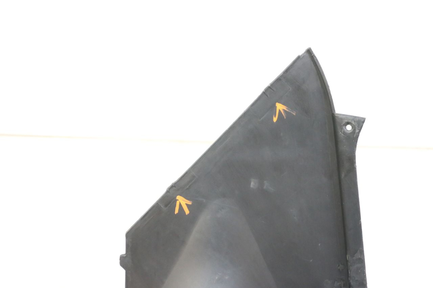 photo de UNDERSEAT COVER DAELIM S3 125 (2010 - 2017) - Zoom on usage condition