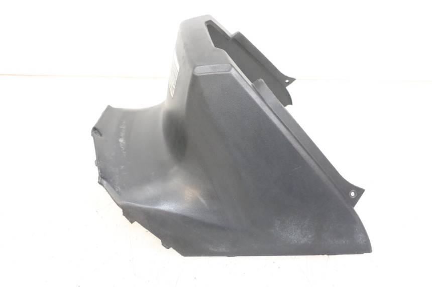 photo de UNDERSEAT COVER DAELIM S3 125 (2010 - 2017) - Technical close-up